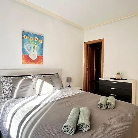 Sunny Apartment